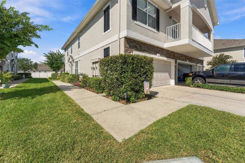 3 bedroom Townhouse at 2333 Tanbark Ridge Place, Walden Woods Rep, Plant City — photo 4