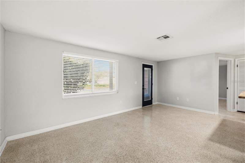 2 bedroom Single Family Residence at 3302 Jamestown Drive, Beacon Square, Holiday — photo 3