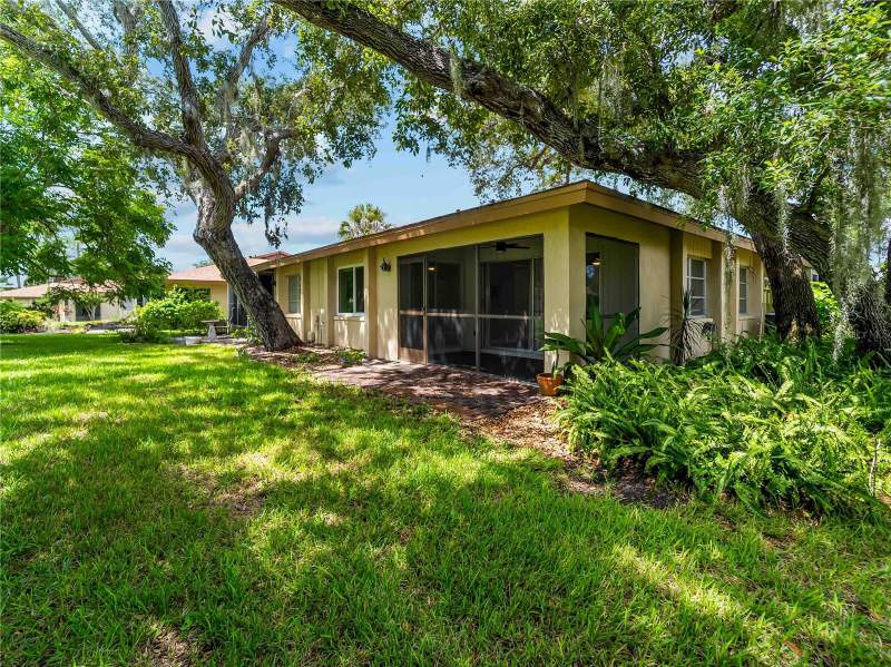 2 bedroom Villa at 7113 Bright Creek Drive #100, Woodside South Ph 1 2 & 3, Sarasota — photo 5