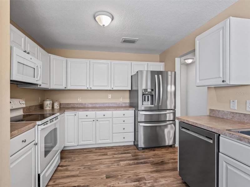 3 bedroom Single Family Residence at 1906 Harston Trail, The Villages, The Villages — photo 5