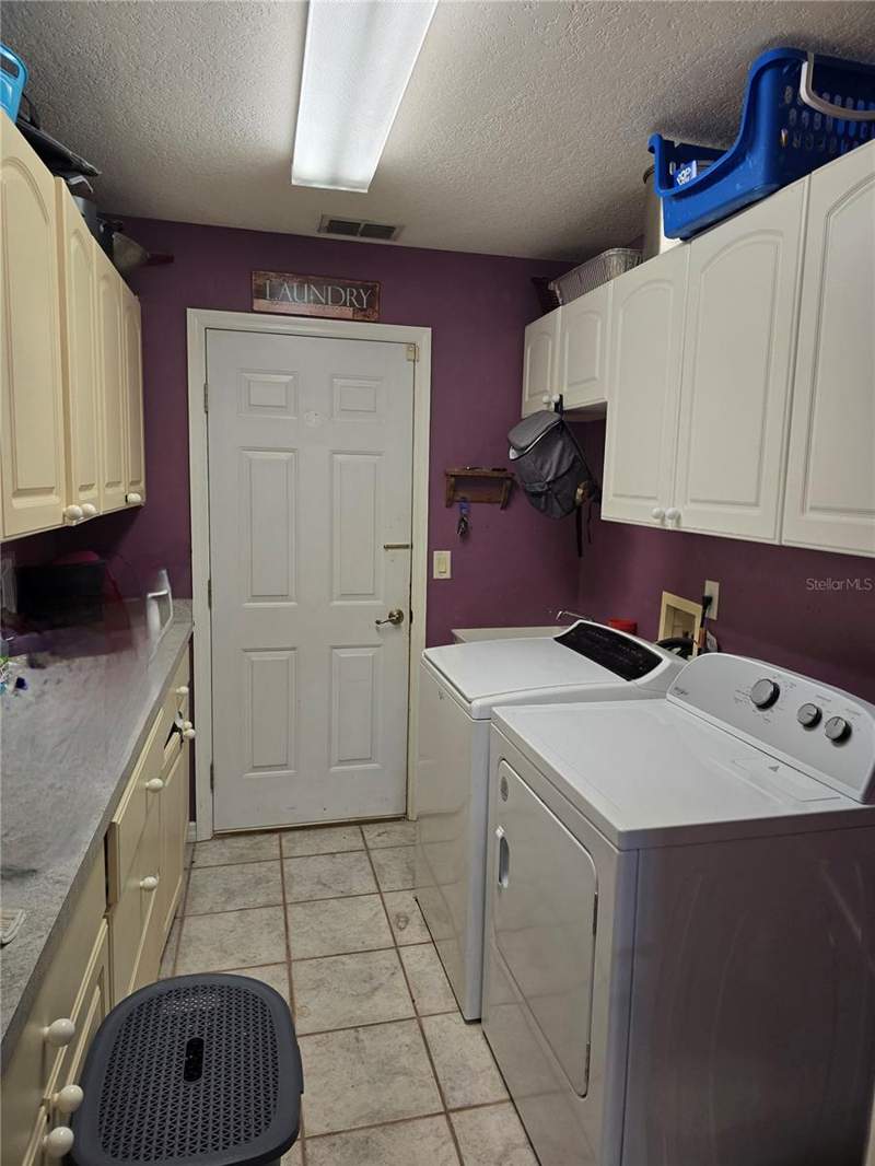 3 bedroom Single Family Residence at 5904 SW 107th Street, Kingsland Country Estate, Ocala — photo 4