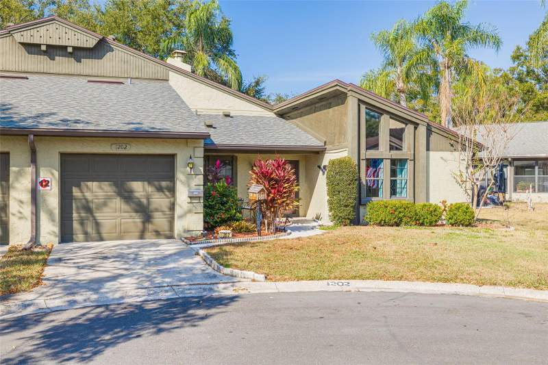 Raintree Village Condo