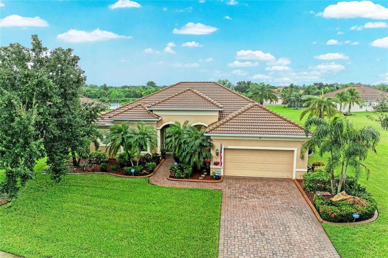 4 bedroom Single Family Residence at 519 147th Court, Country Meadows Ph II, Bradenton — photo 2