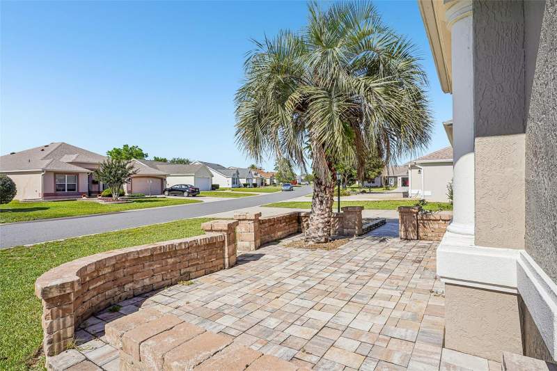 3 bedroom Single Family Residence at 2013 Santo Domingo Drive, Villages Of Sumter, The Villages — photo 4
