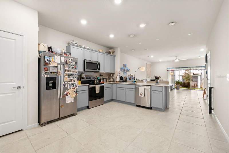 3 bedroom Townhouse at 2615 Winsome Way, Belle Haven Ph 2, Davenport — photo 5
