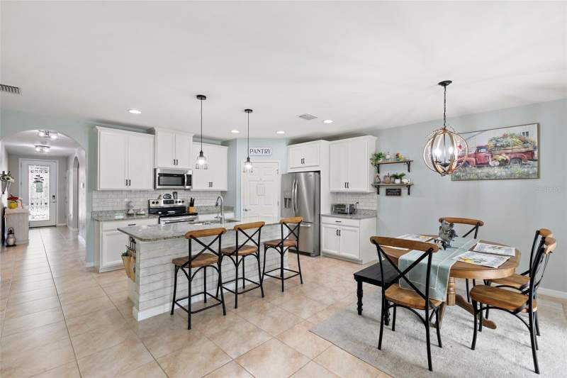 4 bedroom Single Family Residence at 3215 Birchin Lane, Lindsford Ph 2A, Fort Myers — photo 3