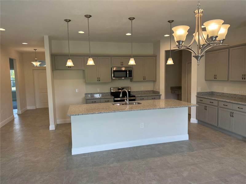 3 bedroom Single Family Residence at 4420 Midland Street, Port Charlotte Sub 12, North Port — photo 3