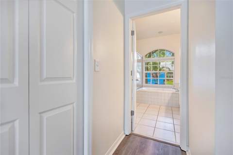 9303 Heritage Oak Court, Tampa FL - photo 19 of 39