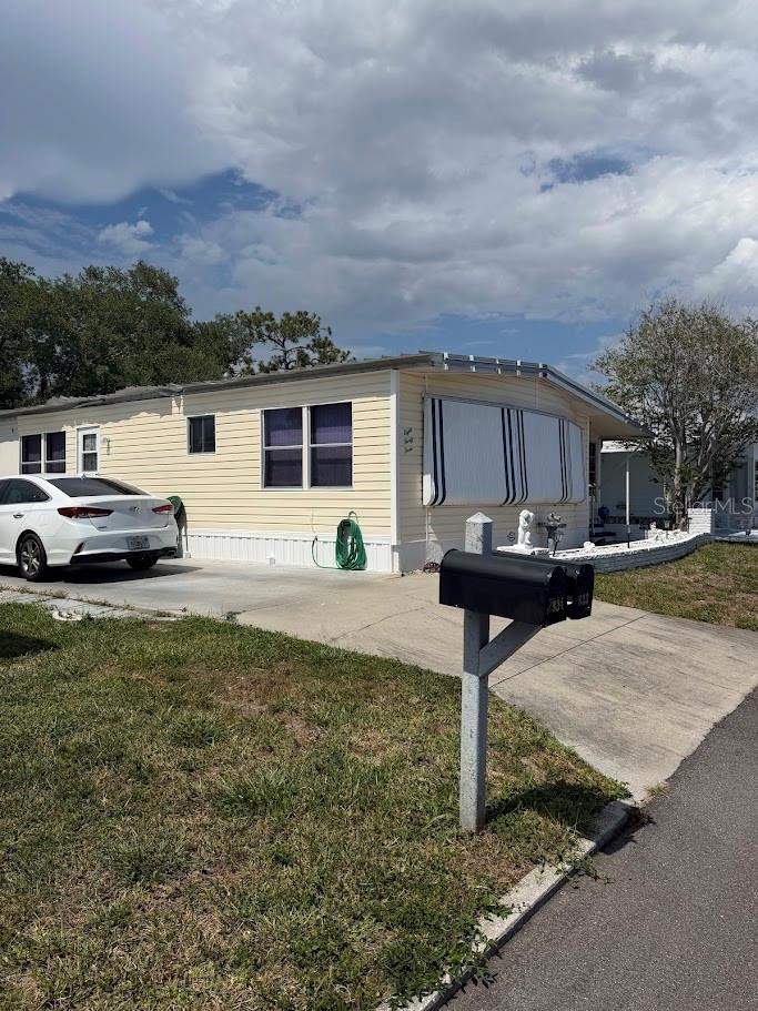 2 bedroom Manufactured Home at 833 Jolanda Circle, Venice Isle, Venice — photo 1