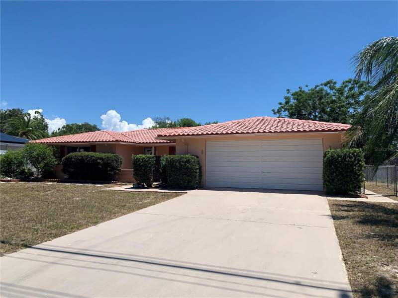 8024 JASMINE BOULEVARD home for sale in Jasmine Lakes