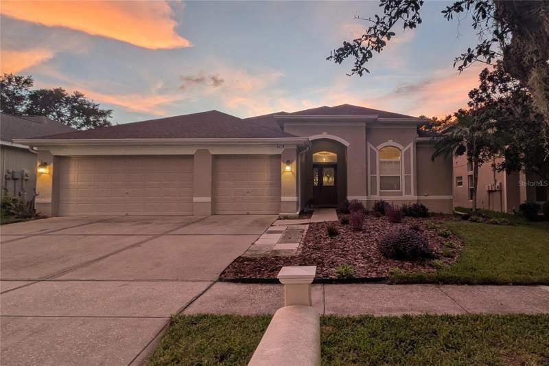 5 bedroom Single Family Residence at 1438 Emerald Hill Way, Diamond Hill, Valrico — photo 3
