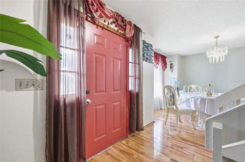 3027 Queensgate Road, Orlando FL - photo 7 of 34