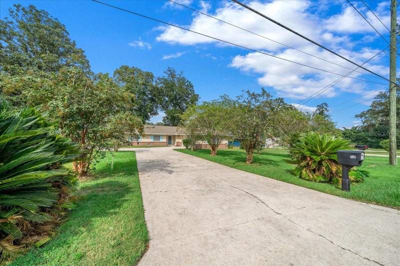 3 bedroom Single Family Residence at 4851 NE 7th Street, Pine Ridge Estate, Ocala — photo 2