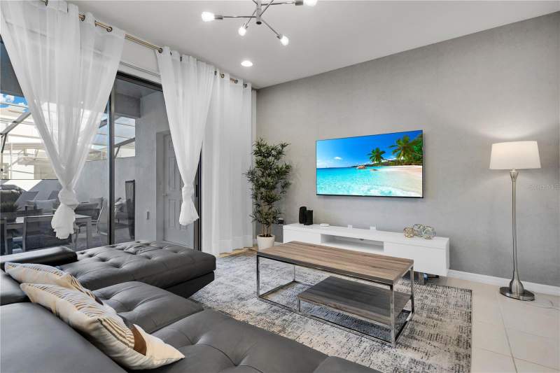 5 bedroom Townhouse at 8907 Sydney Avenue, Windsor At Westside Ph 3, Kissimmee — photo 5
