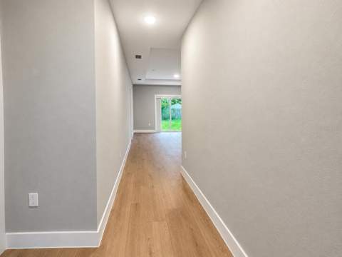 4416 Mariner Boulevard, Spring Hill FL - photo 6 of 37