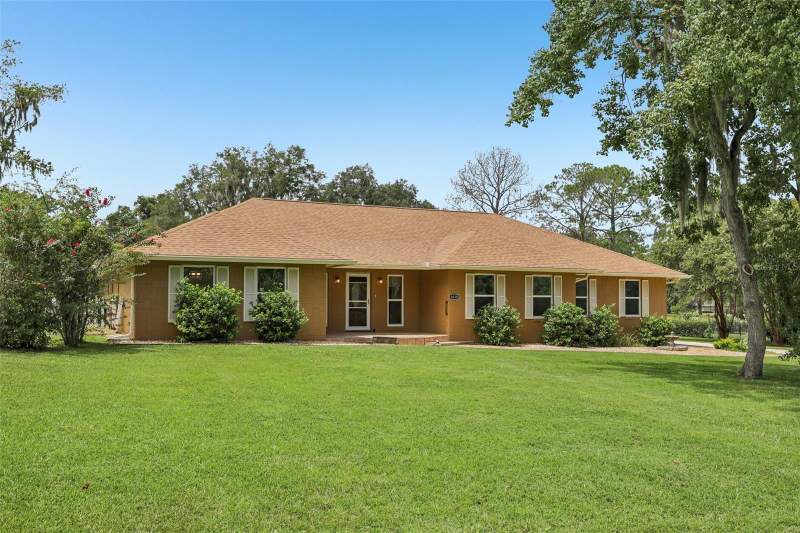 3 bedroom Single Family Residence at 4410 NW 76th Court, Golden Hills Turf & Country Club, Ocala — photo 2