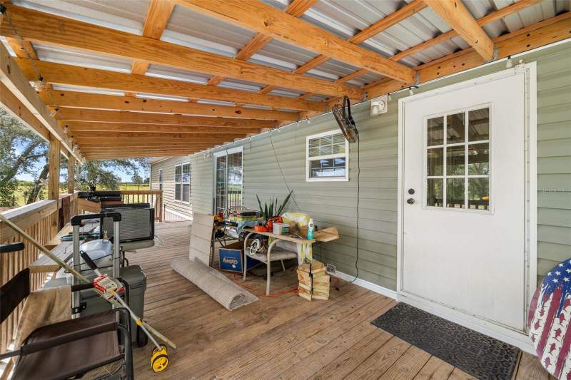 5 bedroom Manufactured Home at 13664 SW 95th Street, Samardaks Cloud-9 Ranchettes, Dunnellon — photo 5