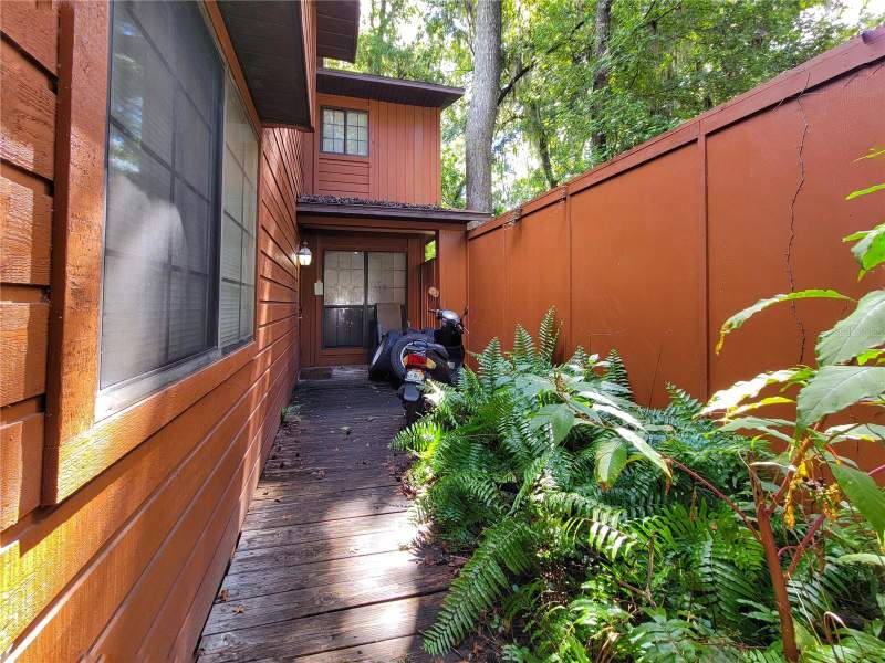 3 bedroom Condominium at 931 SW 57th Terrace, Rockwood Villas, Gainesville — photo 3