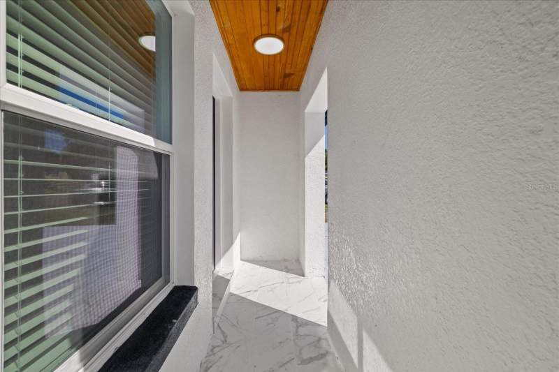 2 bedroom Single Family Residence at 517 Falkirk Avenue, Brandon-Valrico Hills Estates, Valrico — photo 5