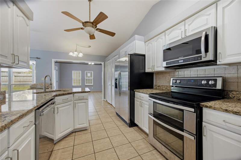 3 bedroom Single Family Residence at 11624 NW 13th Lane, The Retreat Fletchers Mill, Gainesville — photo 4