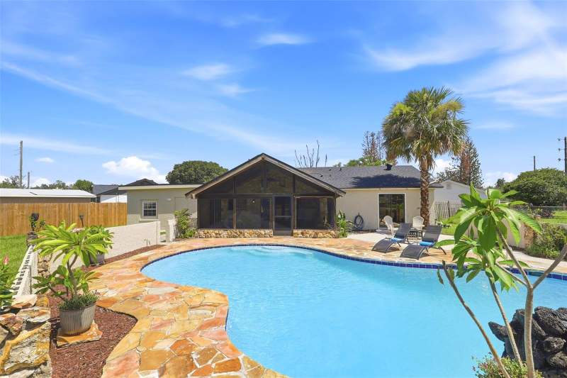 3 bedroom Single Family Residence at 4072 Vanet Court, East Orlando Sec 06, Orlando — photo 2