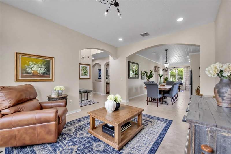 6 bedroom Single Family Residence at 1502 Ashdown Court, Lansdowne, Sanford — photo 4