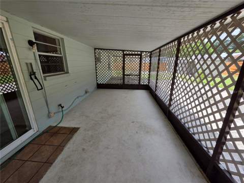 5809 Half Moon Lake Road, Tampa FL - photo 16 of 20