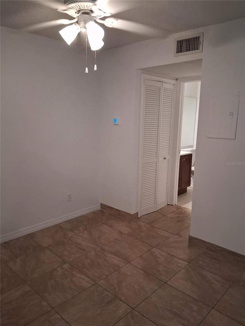 2 bedroom Condominium at 15301 W Pond Woods Drive #303, Quail Run, Tampa — photo 4