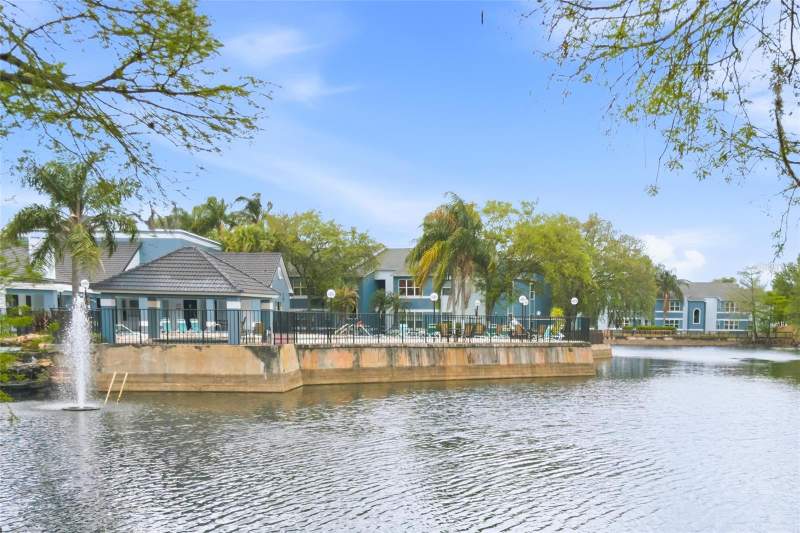 2 bedroom Condominium at 4532 Commander Drive #2132, Venetian Place, Orlando — photo 3