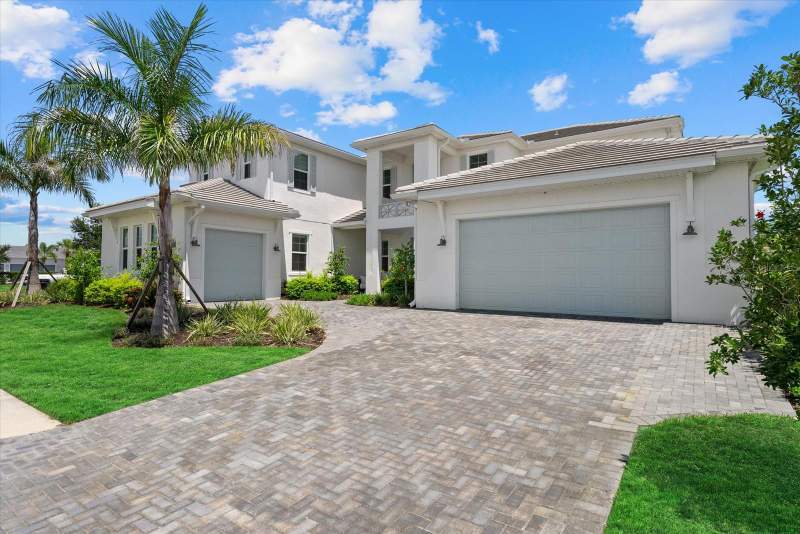 4 bedroom Single Family Residence at 8129 Nevis Run, Isles At Lakewood Ranch Ph II, Lakewood Ranch — photo 3