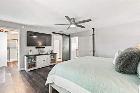 5023 Starfish Drive #E, St Petersburg FL - photo 21 of 56
