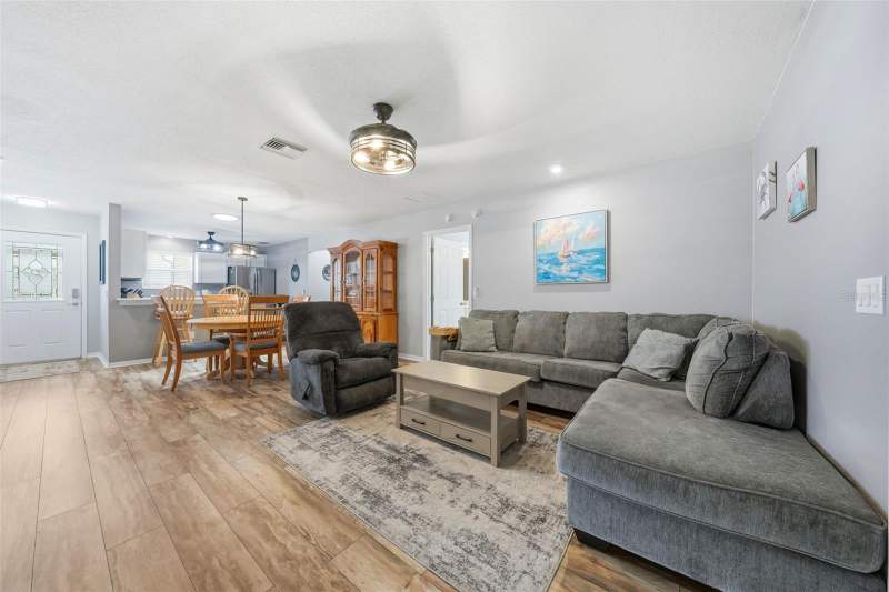 3 bedroom Single Family Residence at 8142 SE 175th Columbia Place, Marion Vlgs Un 59, The Villages — photo 5