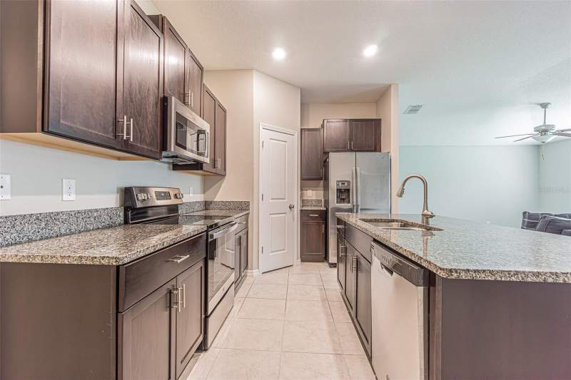 3 bedroom Single Family Residence at 13009 Majestic Garden Lane, Triple Crk Ph 6 Village H, Riverview — photo 5