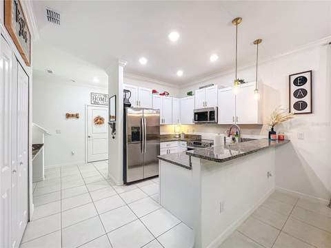 7082 Ripple Pond Loop, Zephyrhills FL - photo 19 of 46