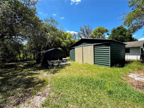 6013 Idle A While Circle, Dade City FL - photo 12 of 18