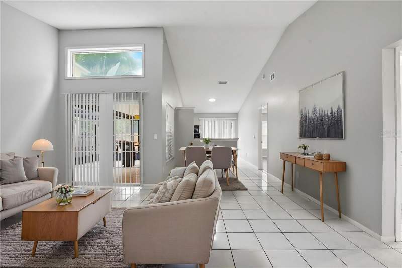 3 bedroom Single Family Residence at 1183 Pin Oak Drive, Sheeler Oaks Ph 03A, Apopka — photo 3