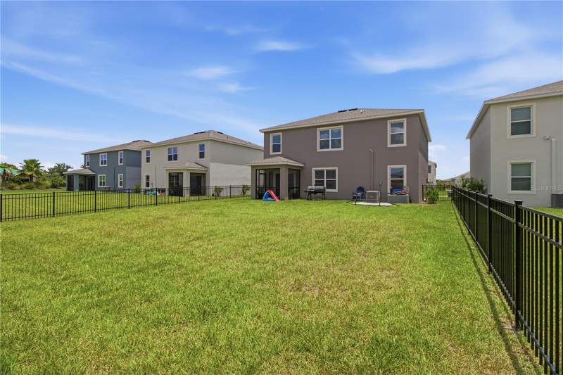 5 bedroom Single Family Residence at 18114 Wheathouse Place, Star Farms Ph Vsubphases A B C, Bradenton — photo 4