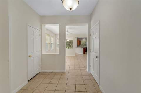 3064 Seaview Castle Drive, Kissimmee FL - photo 13 of 46