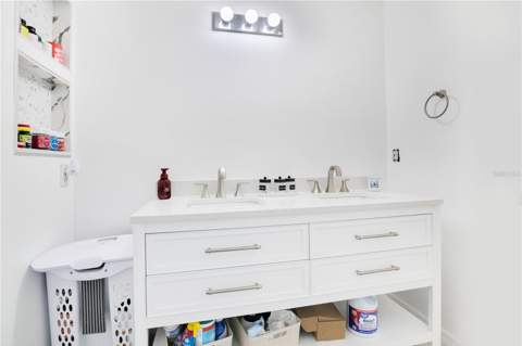 5047 Adair Oak Drive, Orlando FL - photo 17 of 35