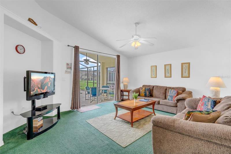 4 bedroom Single Family Residence at 4650 Eagle Peak Drive, Eagle Pointe Ph 2, Kissimmee — photo 3