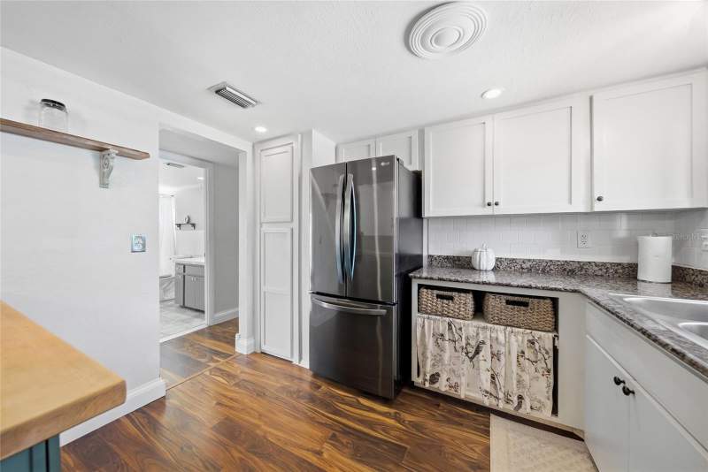 2 bedroom Condominium at 2330 Canal Drive #G27, The Fourth Bayshore, Bradenton — photo 5