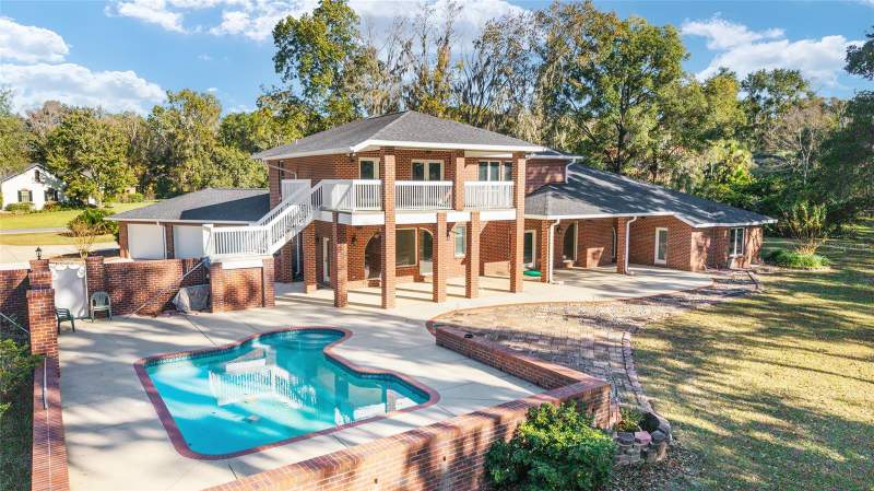 4 bedroom Single Family Residence at 1570 SE 73rd Place, Country Club/Ocala Un 01, Ocala — photo 2