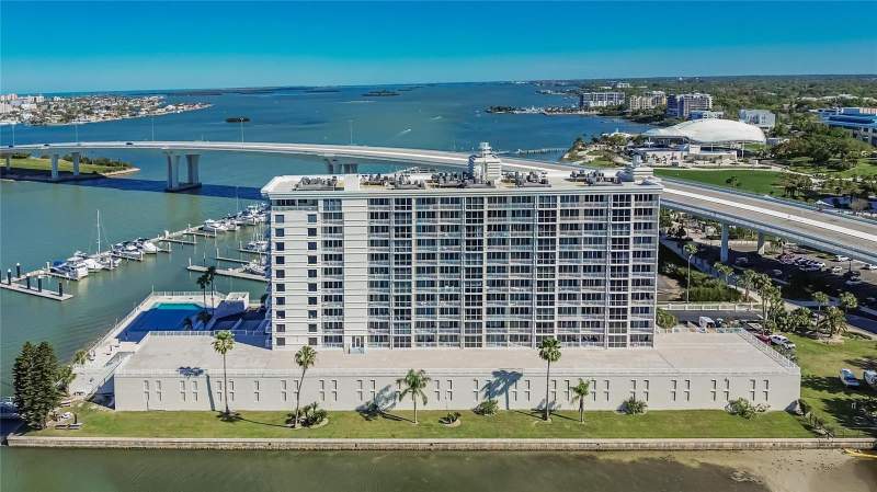 100 PIERCE STREET #703 home for sale in Pierce 100 Condo