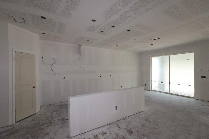 5 bedroom Single Family Residence at 6783 Yellow Warbler Bend, Bay Lake Farms At St Cloud, St Cloud — photo 4