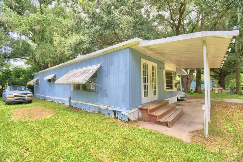 2 bedroom Mobile Home at 217 Grove Ridge Drive, Winter Haven, Winter Haven — photo 2