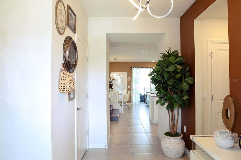 5 bedroom Townhouse at 4154 Lana Avenue, Windsor Island Residence Ph 3, Davenport — photo 3