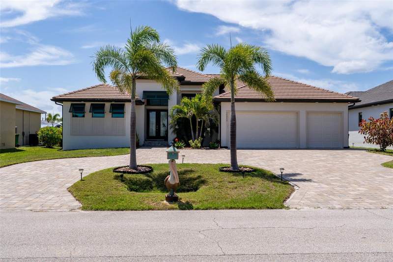 3 bedroom Single Family Residence at 15252 Chinook Way, Port Charlotte Sec 093, Port Charlotte — photo 2