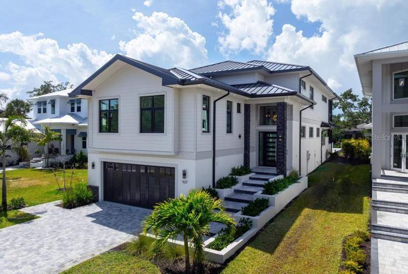 4 bedroom Single Family Residence at 527 Venice Lane, Siesta Beach, Sarasota — photo 4