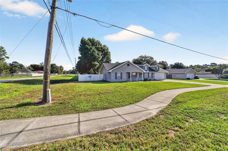 3 bedroom Single Family Residence at 6930 Bahia Road, Silver Acres 02 Add, Ocala — photo 5