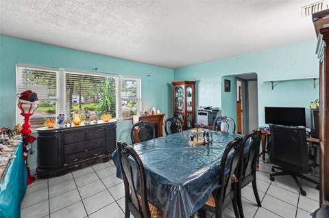 110 N Jupiter Avenue, Clearwater FL - photo 7 of 15